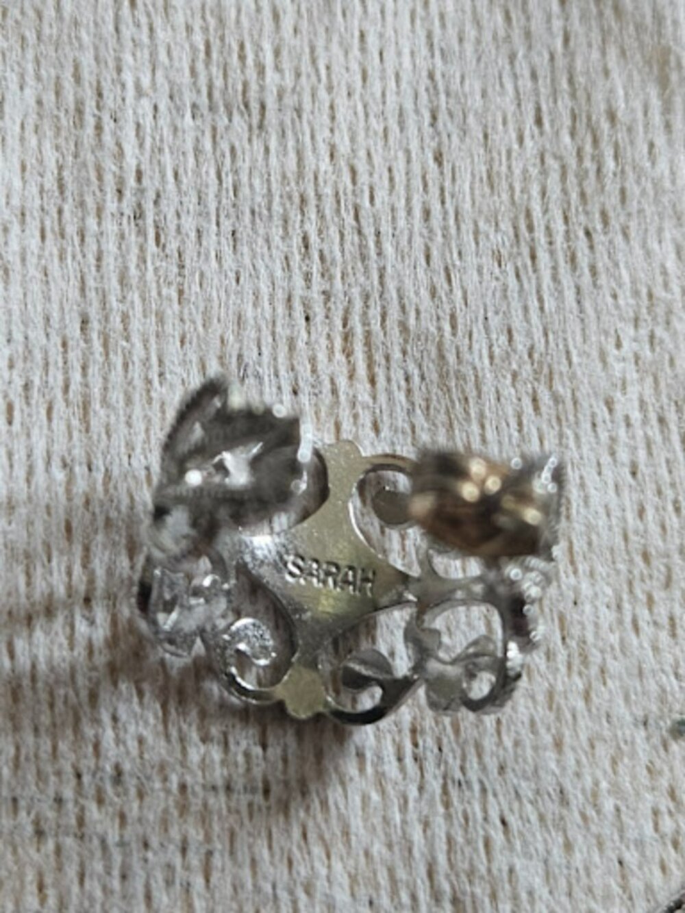Vintage Sarah Coventry Filigree Scroll Hoop Earrings Silver Tone j30 - Picture 8 of 8
